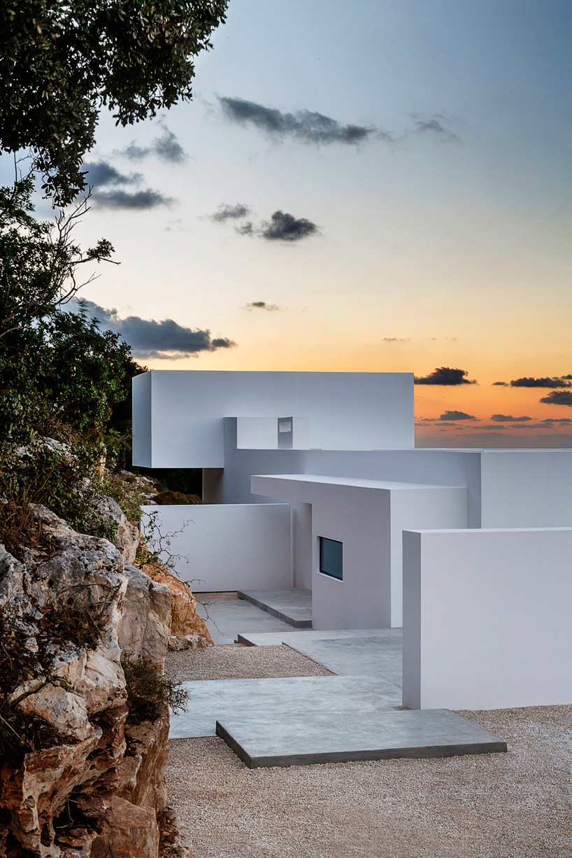 olivier dwek architectures house t cephalonia greece island designboom