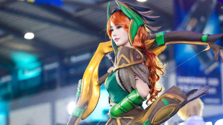 Top 7 Sexiest Cosplayers You Have to See